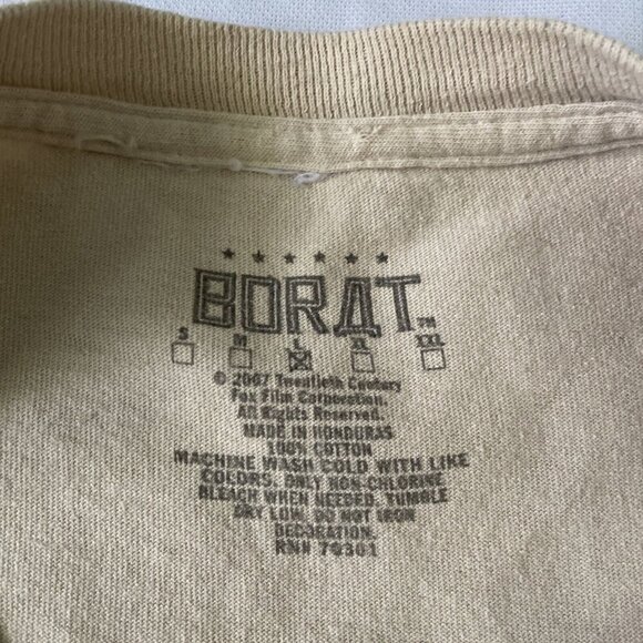 Borat "Very Nice!" Beige Graphic T-Shirt - Picture 9 of 10